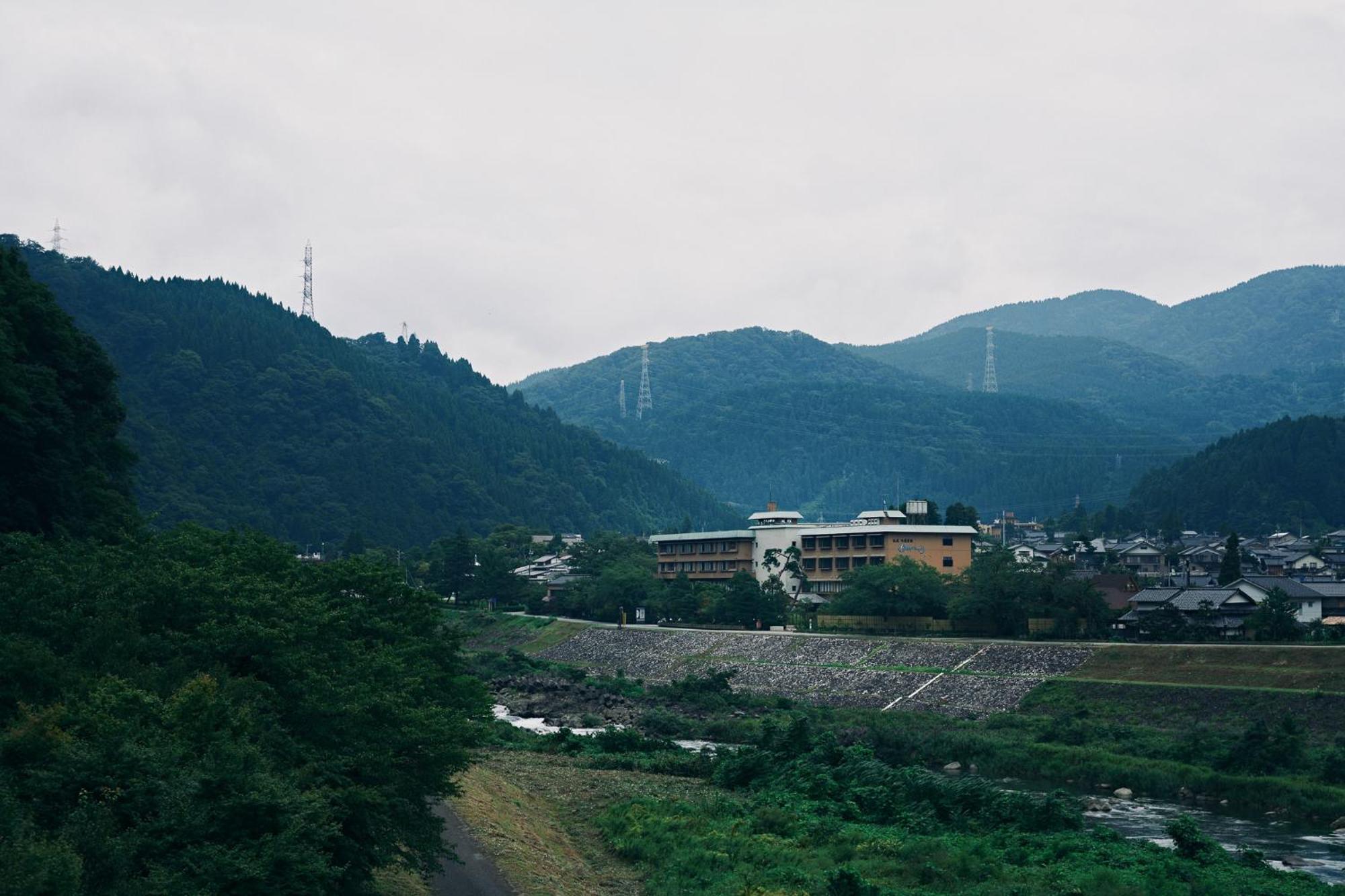 فندق Shogawa Onsen Yumetsuzuri Komaki  المظهر الخارجي الصورة