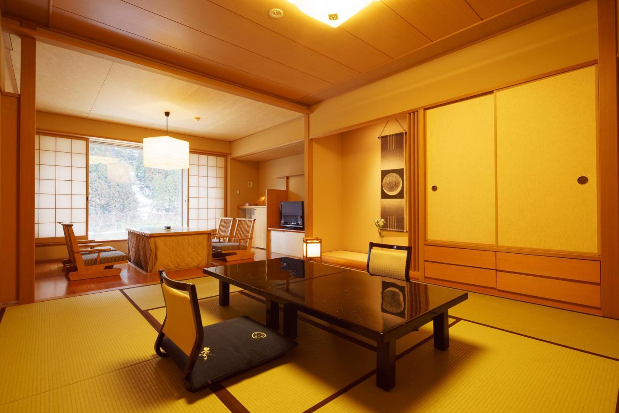 فندق Shogawa Onsen Yumetsuzuri Komaki  المظهر الخارجي الصورة